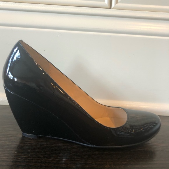 Cole Haan Black Patent Leather Wedges - size 6.5, fit more like a 6 - Picture 3 of 8